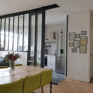 Le Cosy- Croix Rousse , Lyon France